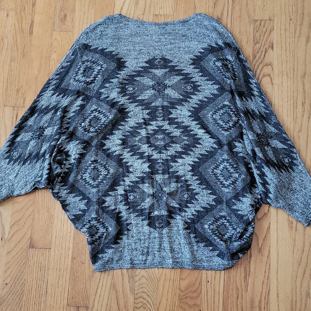 Windsor Aztec Batwing Sweater - Picture 5 of 5